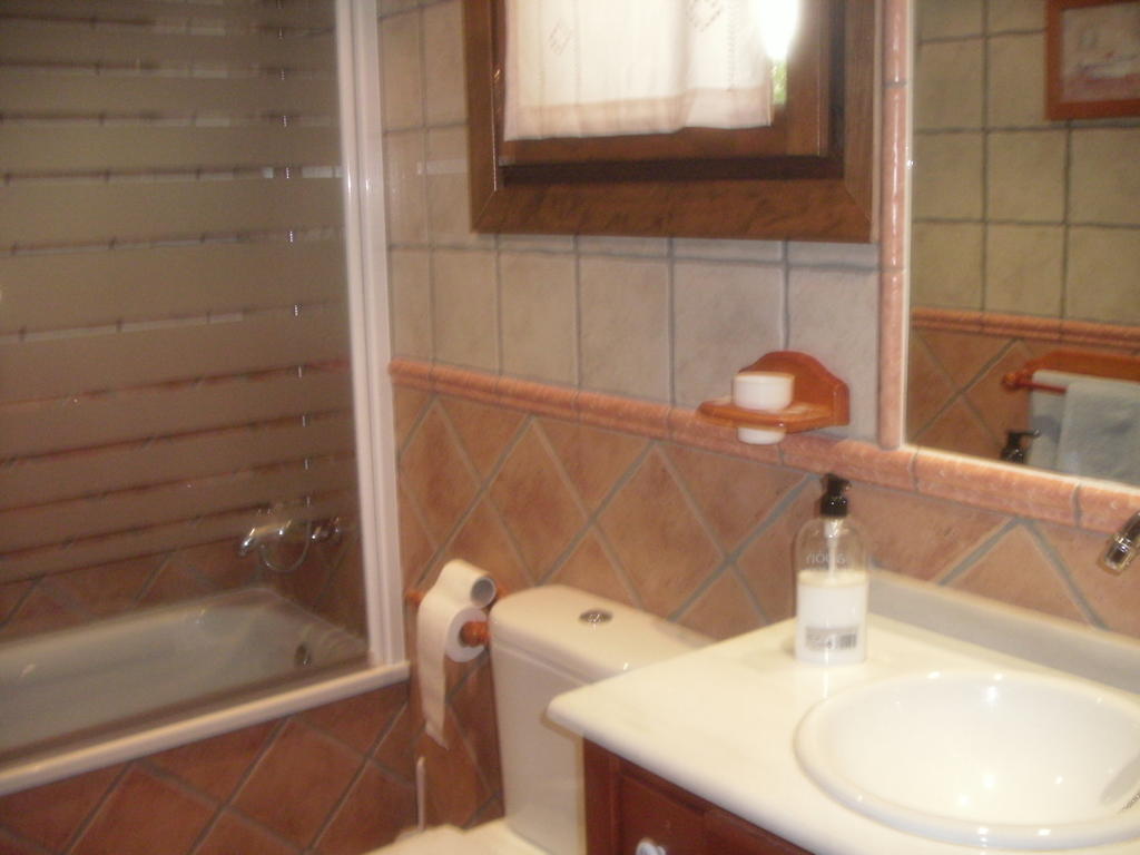 Ferienwohnung La Corralata Biescas  Zimmer foto